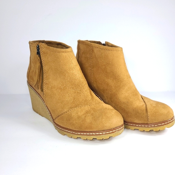 TOMS Suede Ankle Boots In Tan - Picture 3 of 11